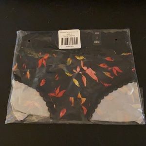 Torrid Curve Hipster Panties Size 2 Black Floral